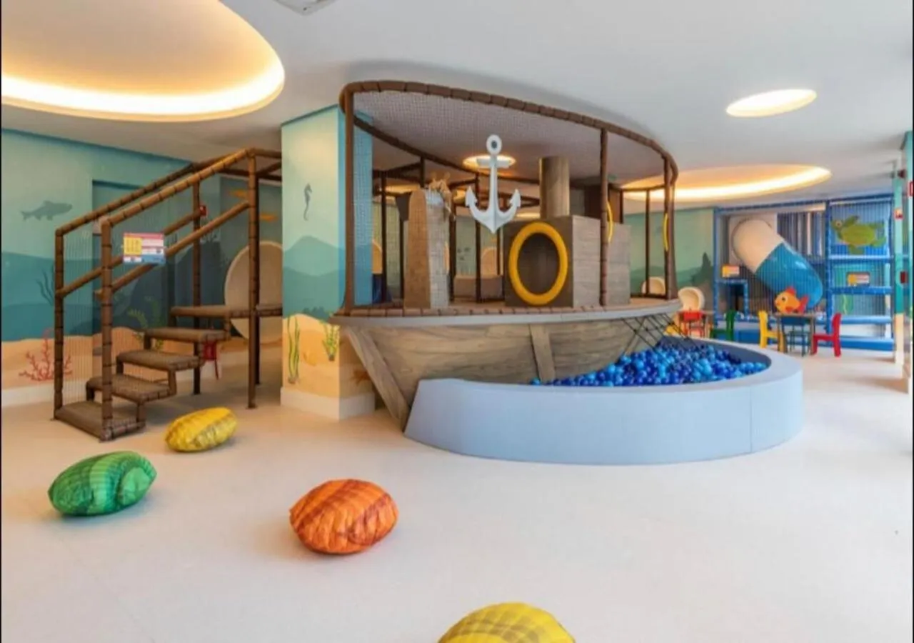 Apartamento NOVO!Apt.condomínio clube,próximo ao Consulado EUA Porto Alegre