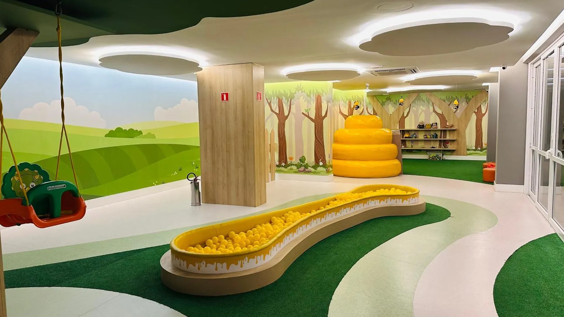 NOVO!Apt.condomínio clube,próximo ao Consulado EUA Porto Alegre